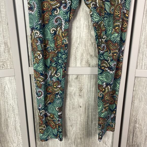 LuLaRoe Tall & Curvy bundle of 3 - Picture 10 of 15